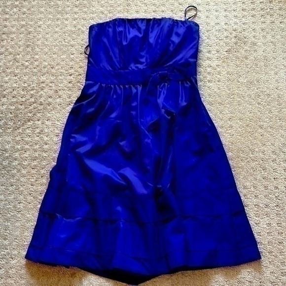 The Limited strapless dress size 6 EUC - Picture 1 of 4